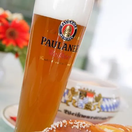 호텔 Landhotel Huberhof Allershausen - Pool Is Open
