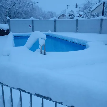 Huberhof - Pool Is Open 3*