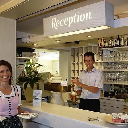 Huberhof 3*