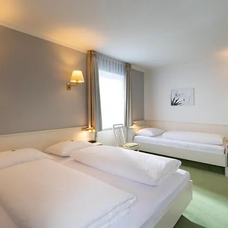 Huberhof 3*